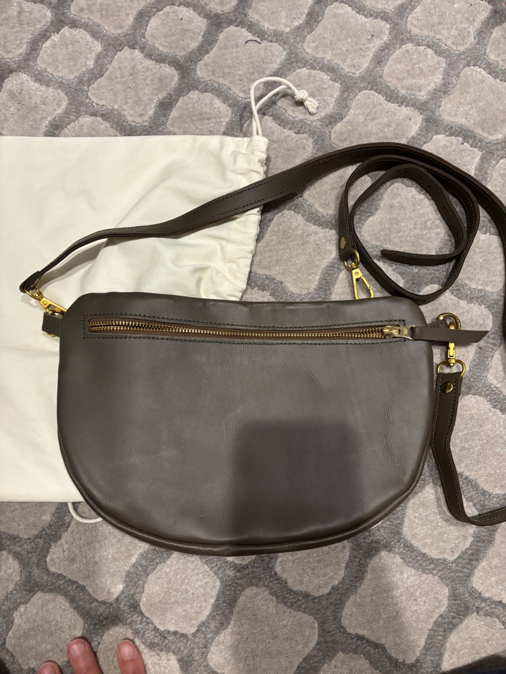 Abby Alley Big Sling in Olive. Never Used. - Picture 5 of 5
